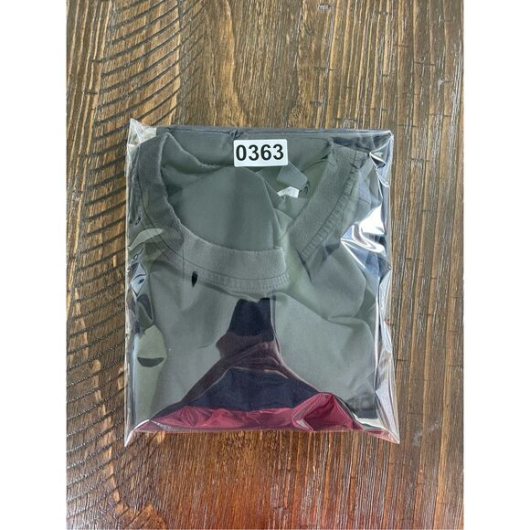 Adidas Tee Shirt‎ Women M Black Performance Logo Stretch Activewear Athleisure - Picture 8 of 8